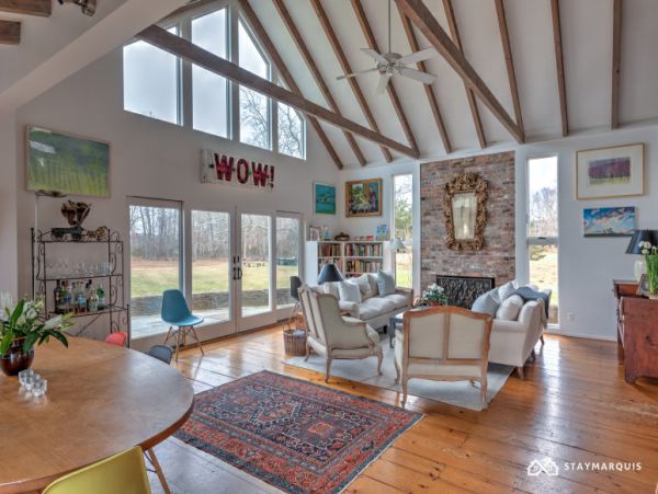 Hamptons Home 1020506