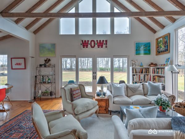 Hamptons Home 1020506
