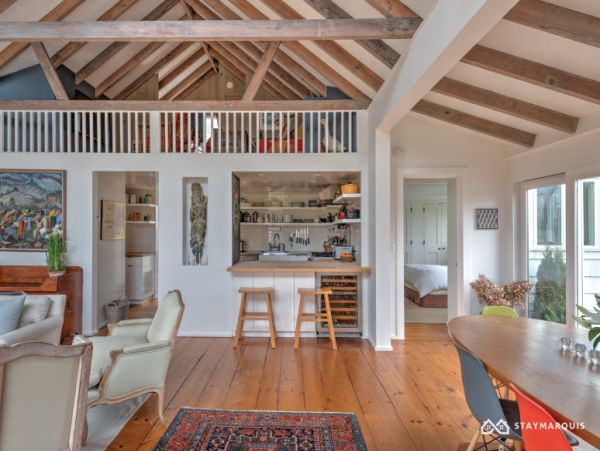 Hamptons Home 1020506