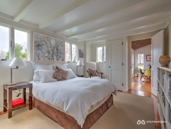 Hamptons Home 1020506