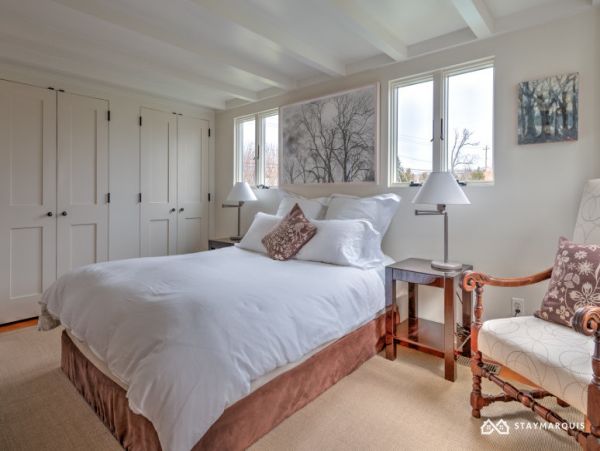 Hamptons Home 1020506