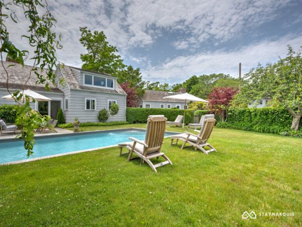 Hamptons Home 1020506