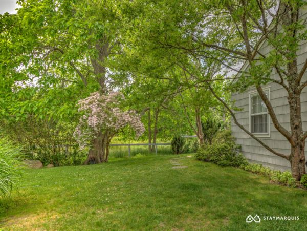 Hamptons Home 1020506