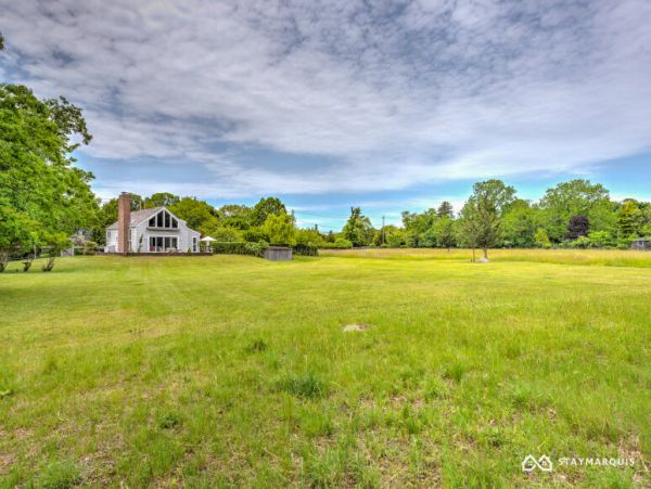Hamptons Home 1020506