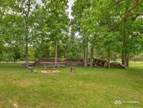 Hamptons Home 1020506