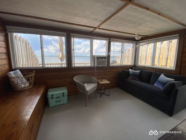 Hamptons Home 1020507