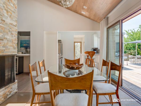 Hamptons Home 1020508