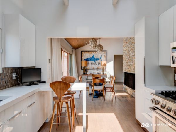 Hamptons Home 1020508