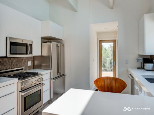 Hamptons Home 1020508