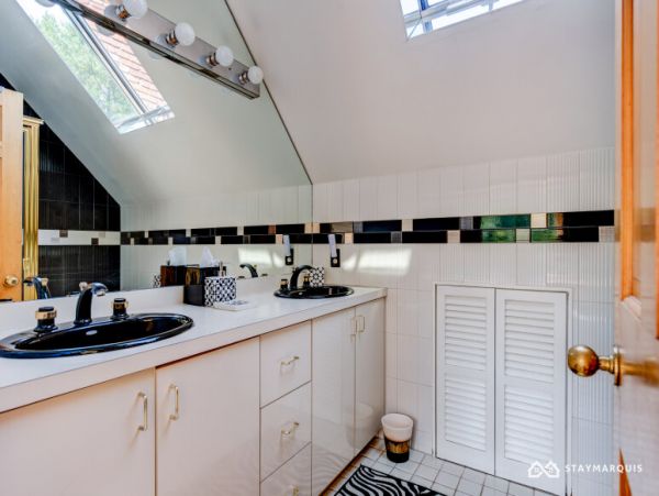Hamptons Home 1020510