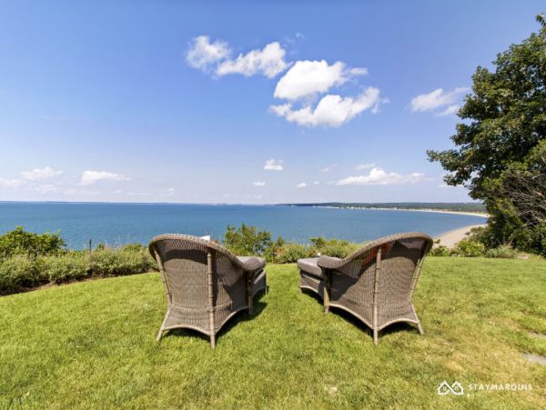 Hamptons Home 1020511