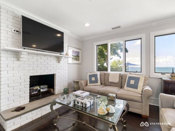 Hamptons Home 1020511