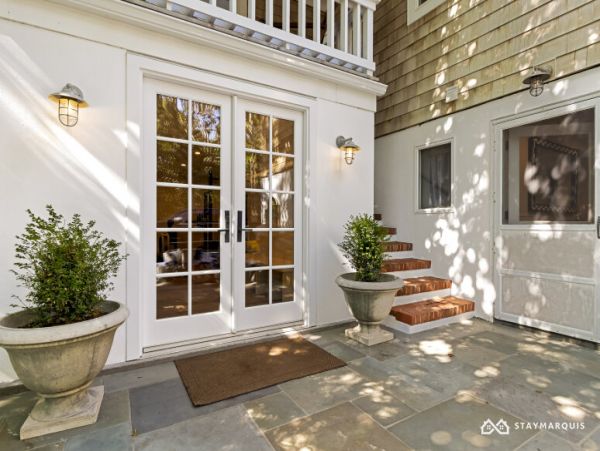 Hamptons Home 1020511
