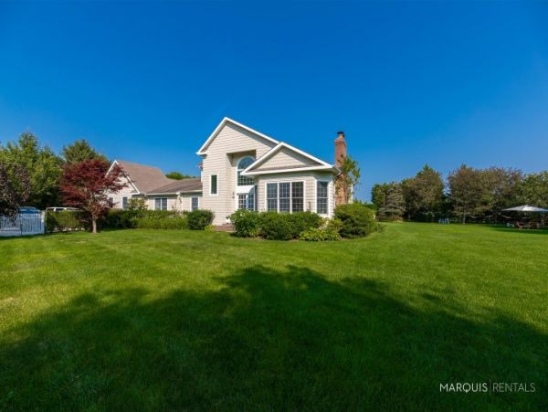 Hamptons Home 1020512