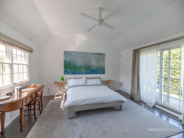 Hamptons Home 1020512