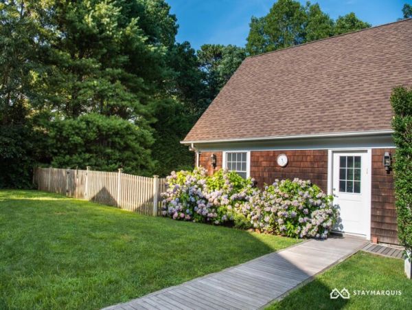 Hamptons Home 1020514