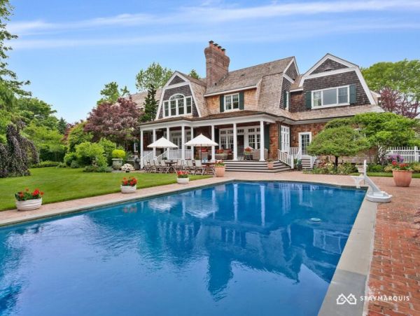 Hamptons Home 1020515