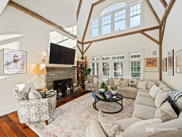 Hamptons Home 1020515