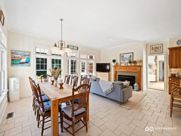 Hamptons Home 1020515