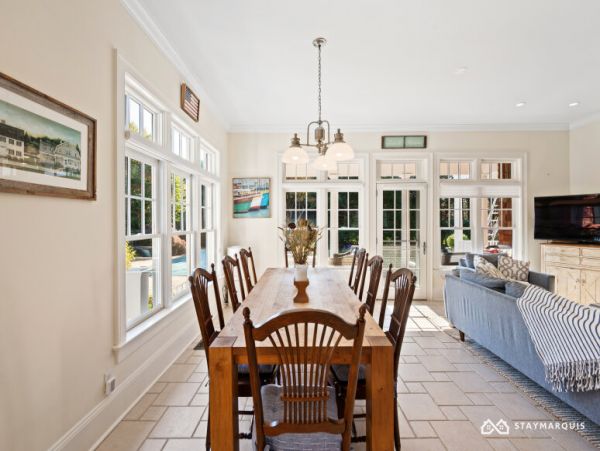 Hamptons Home 1020515