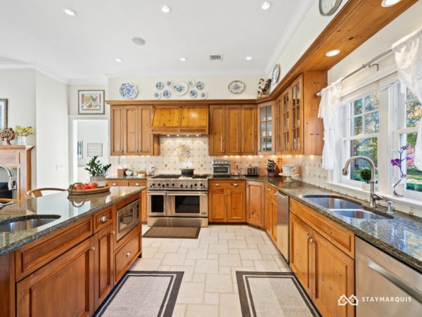 Hamptons Home 1020515