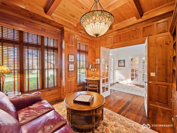 Hamptons Home 1020515