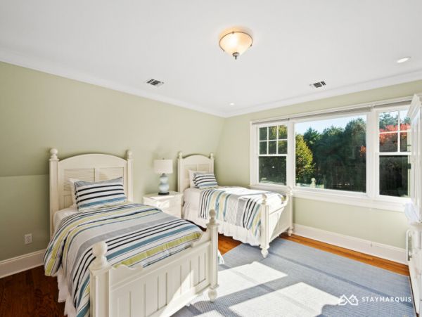 Hamptons Home 1020515