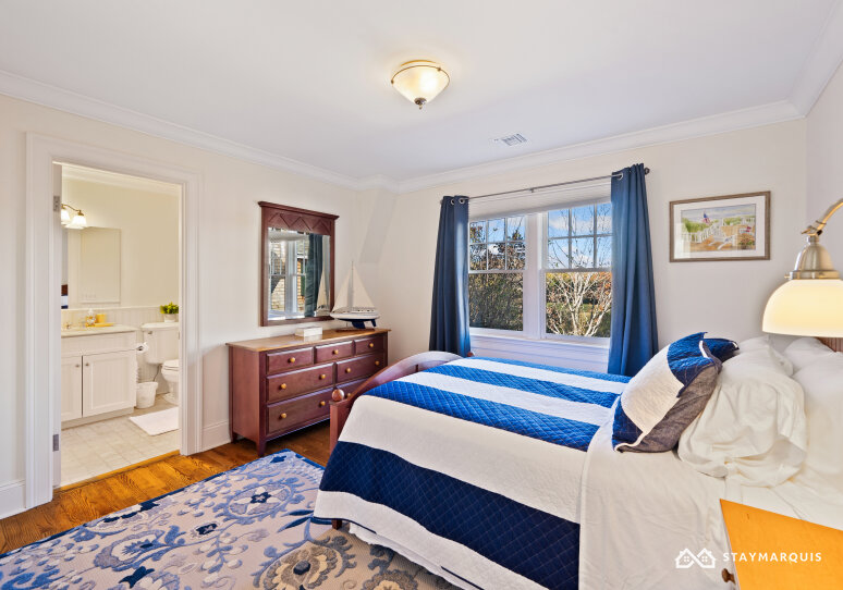 Hamptons Home 1020515