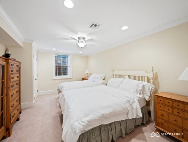 Hamptons Home 1020515