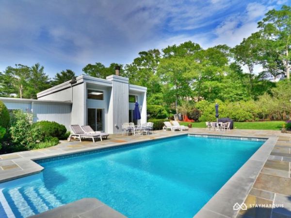 Hamptons Home 1020516