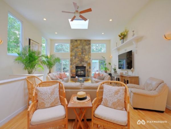 Hamptons Home 1020516