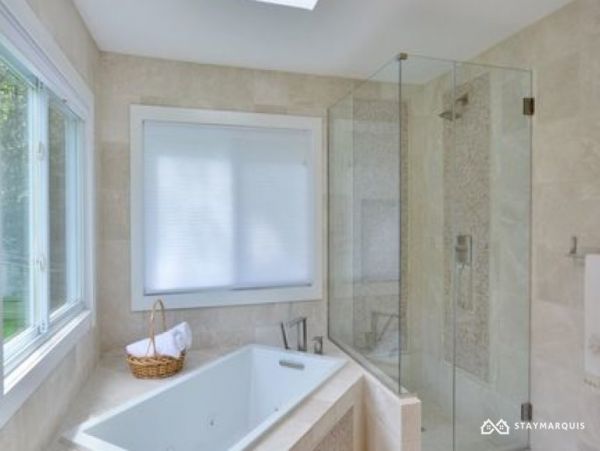 Hamptons Home 1020516