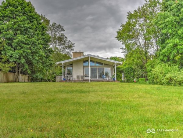 Hamptons Home 1020517