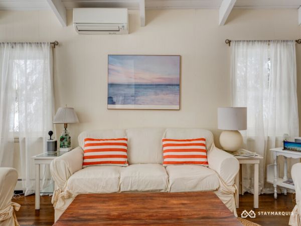 Hamptons Home 1020517
