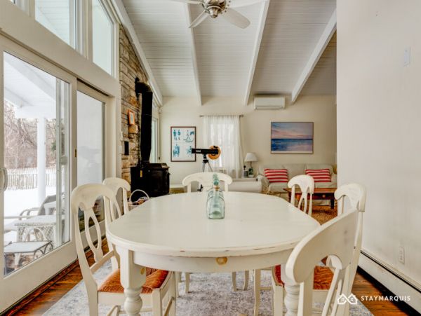 Hamptons Home 1020517