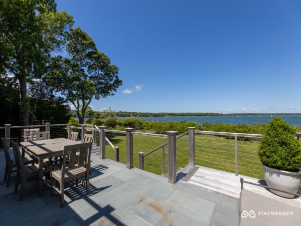Hamptons Home 1020518
