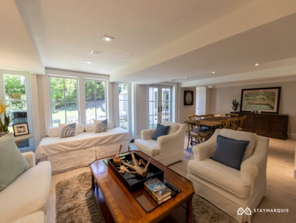 Hamptons Home 1020518