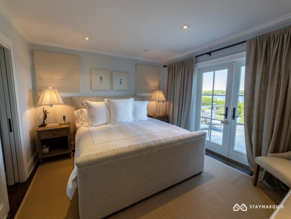 Hamptons Home 1020518