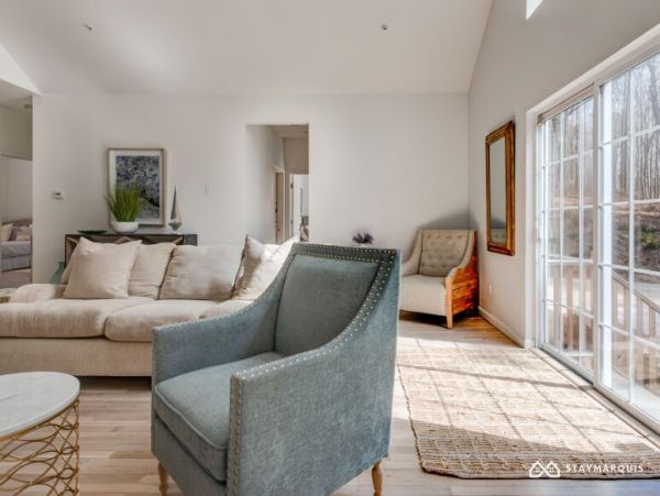 Hamptons Home 1020520