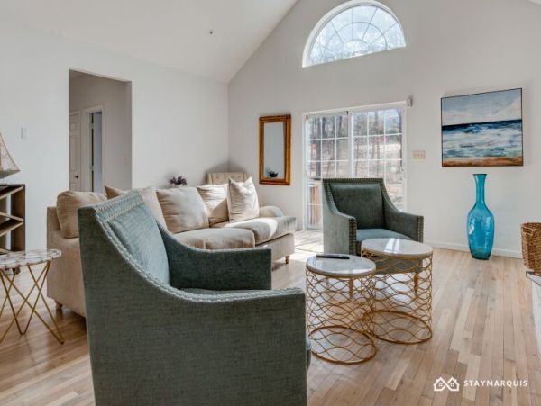 Hamptons Home 1020520