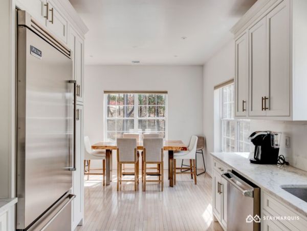 Hamptons Home 1020520