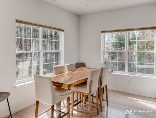 Hamptons Home 1020520