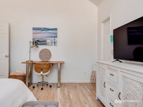 Hamptons Home 1020520