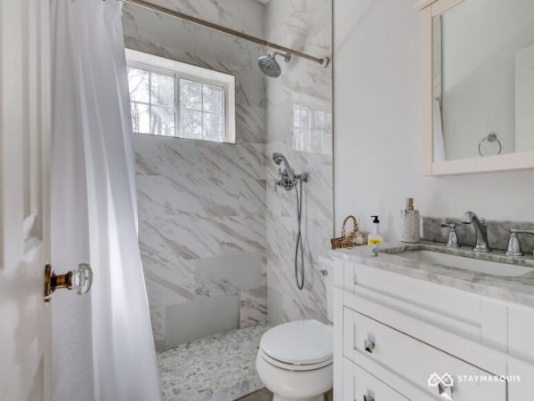 Hamptons Home 1020520