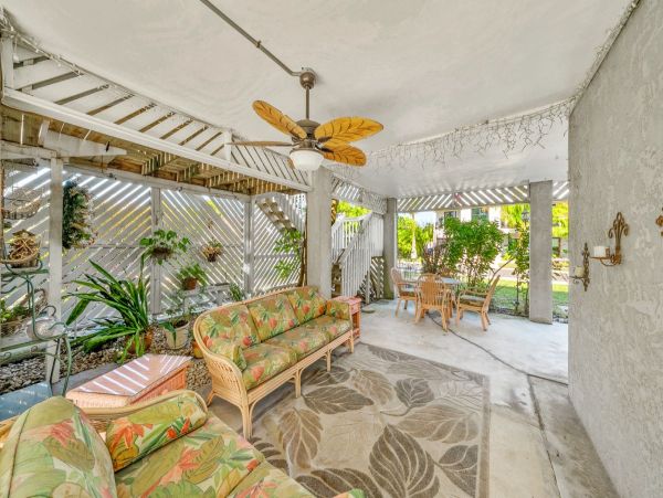 Cozy 2-Bedroom Retreat on Anna Maria Island