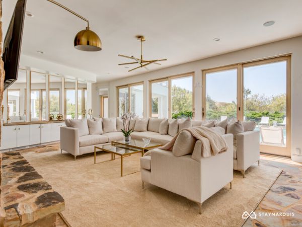 Hamptons Home 1020523