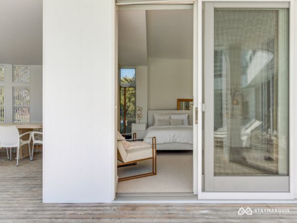 Hamptons Home 1020523