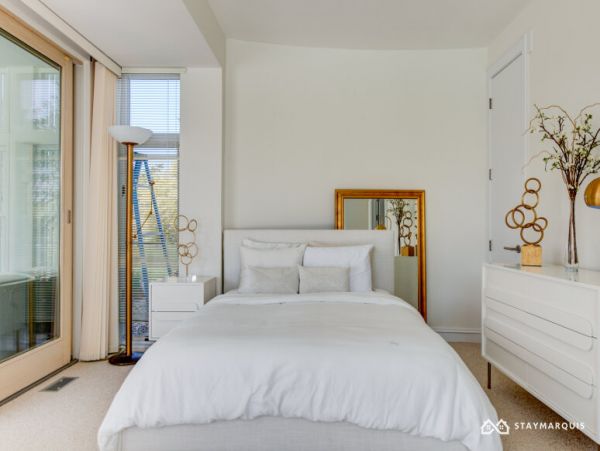 Hamptons Home 1020523