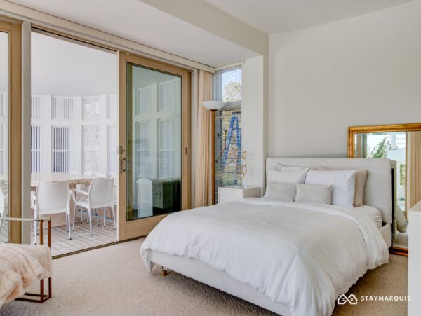 Hamptons Home 1020523