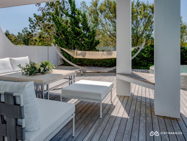 Hamptons Home 1020523